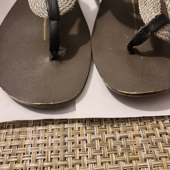 Dolce Vito Silver Strappy Sandals Size 6.5 - Picture 3 of 4